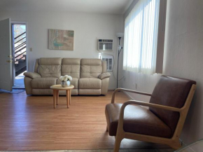 Furnished Apartment on Edison